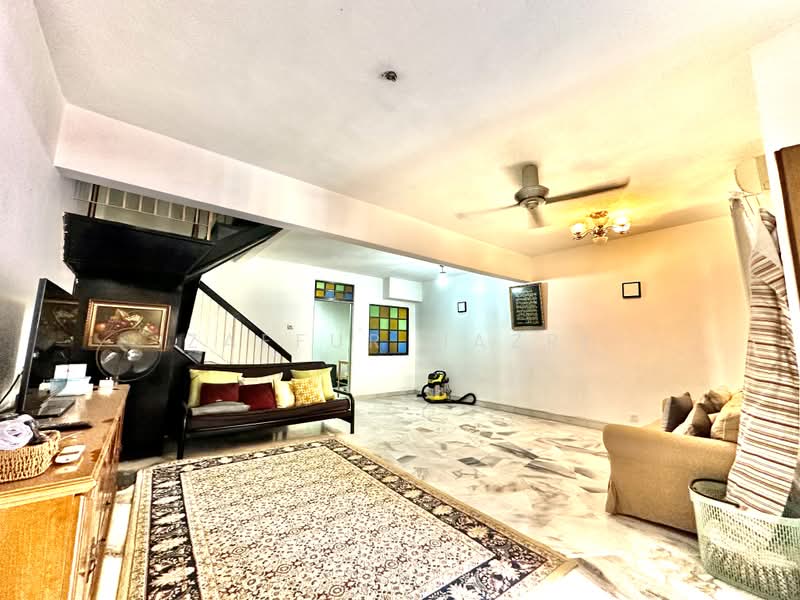 Rumah Teres untuk Dijual di Usj 2 (Subang Jaya) - Zaffur Nazri - Living Room - PropertyGuru.com.my