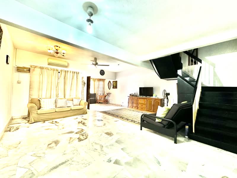 Rumah Teres untuk Dijual di Usj 2 (Subang Jaya) - Zaffur Nazri - Living Room - PropertyGuru.com.my