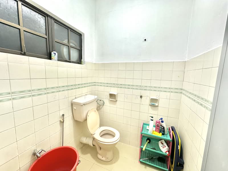 Rumah Teres untuk Dijual di Usj 2 (Subang Jaya) - Zaffur Nazri - Bathroom - PropertyGuru.com.my