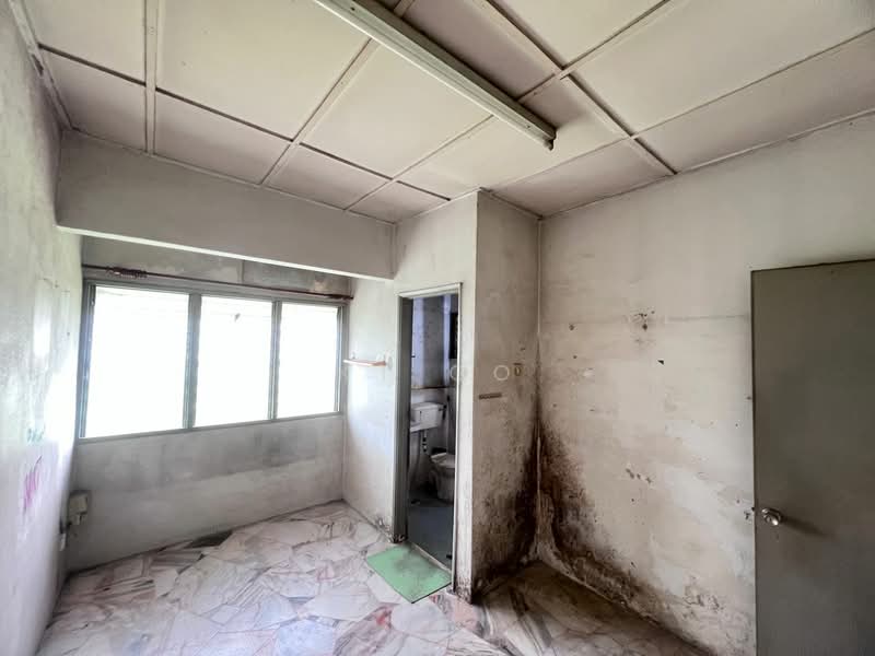 Rumah Teres 2-Tingkat untuk Dijual di Taman Sri Serdang (Seri Kembangan) - KT Go - Interior - PropertyGuru.com.my