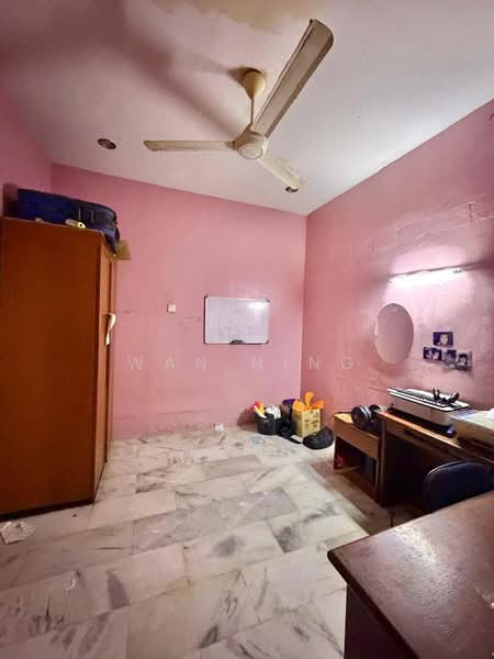 1-storey Terraced House for Sale in Kampung Baru (Tangkak) - Wan Ning - Bedroom - PropertyGuru.com.my
