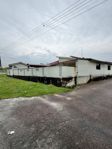 1-storey Terraced House for Sale in Kampung Baru (Tangkak) - Wan Ning - Exterior - PropertyGuru.com.my