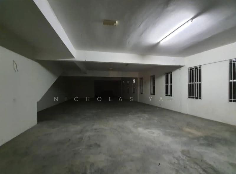 Shop / Office untuk Dijual di Seksyen 17 (Shah Alam) - Nicholas Yap - Interior - PropertyGuru.com.my