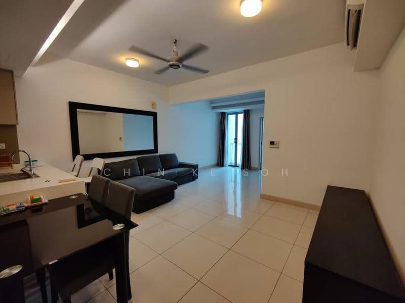 Kediaman Servis untuk Dijual di Suasana Bukit Ceylon / Raja Chulan Residences - Chin Ke Soh - Living Room - PropertyGuru.com.my