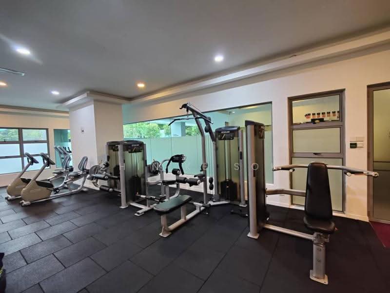 Kediaman Servis untuk Dijual di Suasana Bukit Ceylon / Raja Chulan Residences - Chin Ke Soh - Gym - PropertyGuru.com.my