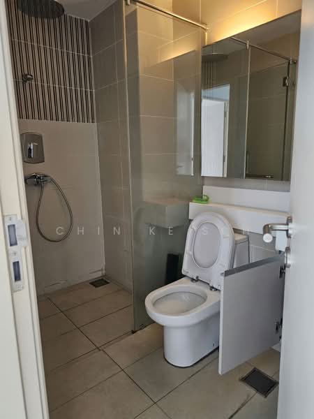 Kediaman Servis untuk Dijual di Suasana Bukit Ceylon / Raja Chulan Residences - Chin Ke Soh - Bathroom - PropertyGuru.com.my