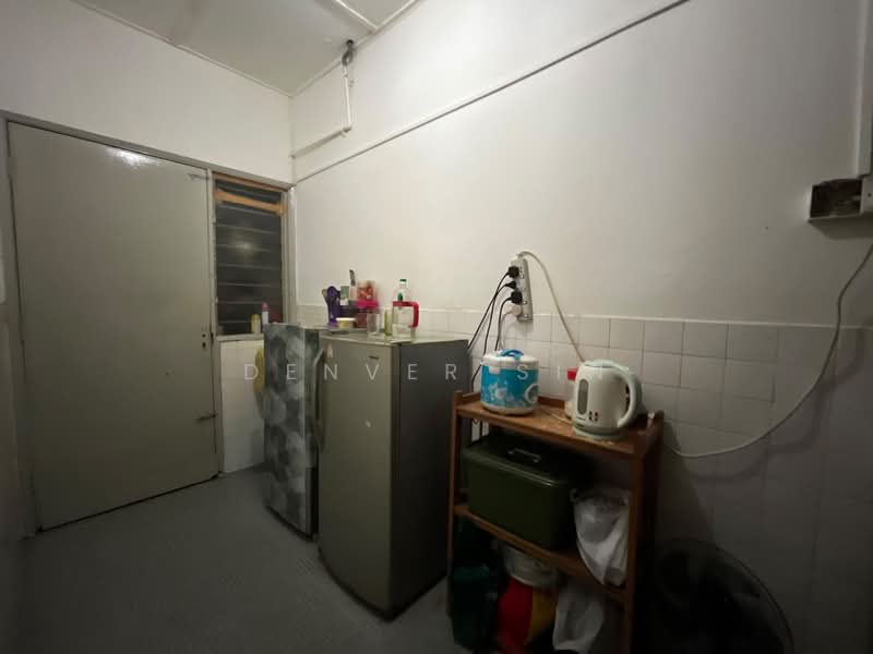 Rumah Teres 1-Tingkat untuk Dijual di Taman Cheras Perdana (Cheras) - Denver Sin - Kitchen - PropertyGuru.com.my
