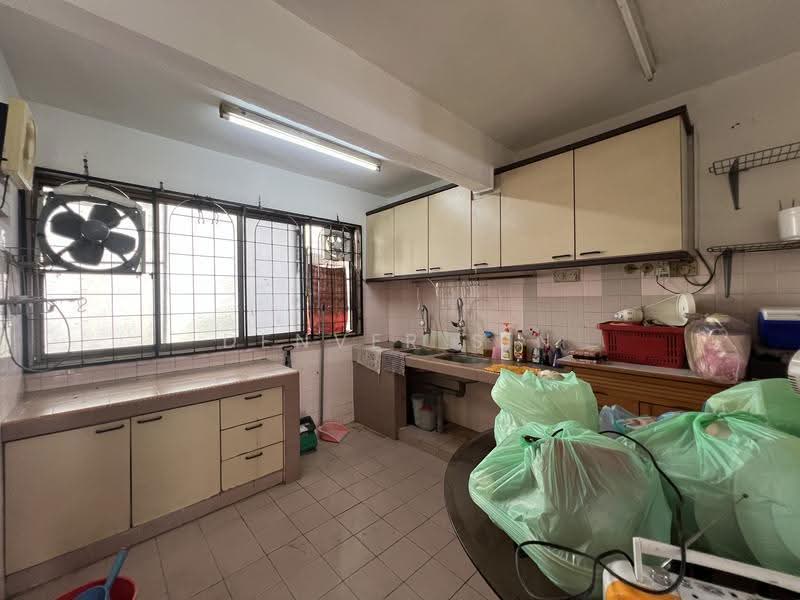 Rumah Teres 1-Tingkat untuk Dijual di Taman Cheras Perdana (Cheras) - Denver Sin - Kitchen - PropertyGuru.com.my