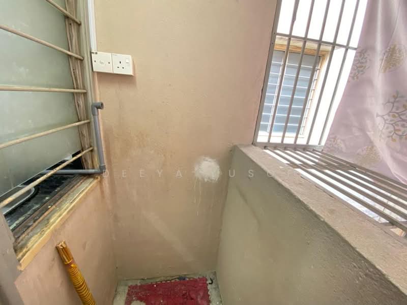Pangsapuri untuk Dijual di Cendana Apartment - Deeya Yusof - Balcony - PropertyGuru.com.my