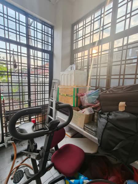1-storey Terraced House for Sale in Taman Molek (Johor Bahru) - Louis Ng - PropertyGuru.com.my