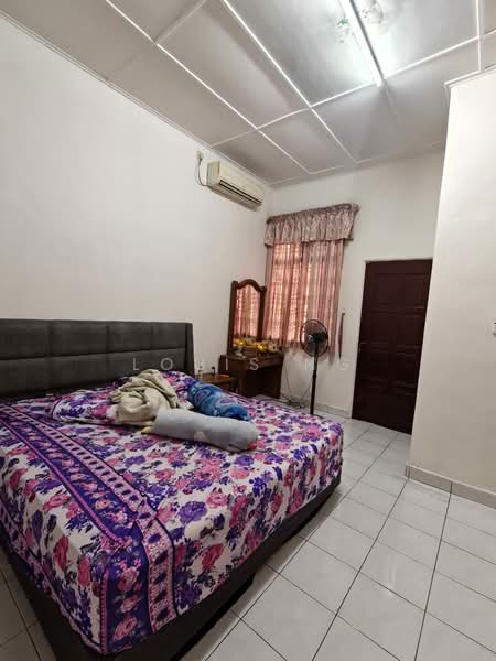 1-storey Terraced House for Sale in Taman Molek (Johor Bahru) - Louis Ng - PropertyGuru.com.my