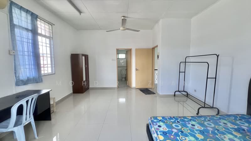Bungalow House untuk Dijual di Taman Tasik Semenyih (Semenyih) - Mohd Ridzuan - Bedroom - PropertyGuru.com.my