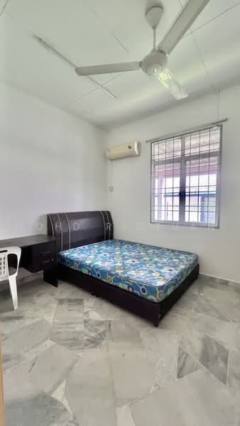 Bungalow House untuk Dijual di Taman Tasik Semenyih (Semenyih) - Mohd Ridzuan - Bedroom - PropertyGuru.com.my