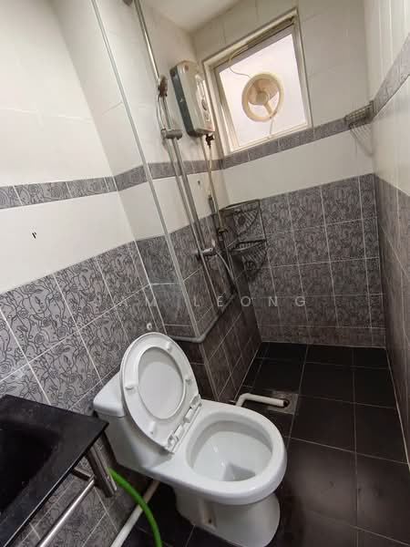 Kondominium untuk Disewa di Ketumbar Heights - Sam Leong - Bathroom - PropertyGuru.com.my