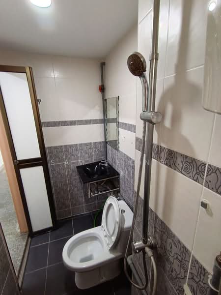 Kondominium untuk Disewa di Ketumbar Heights - Sam Leong - Bathroom - PropertyGuru.com.my