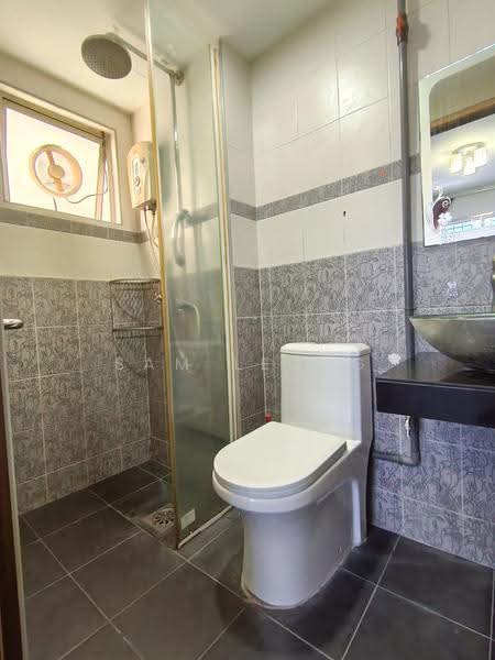 Kondominium untuk Disewa di Ketumbar Heights - Sam Leong - Bathroom - PropertyGuru.com.my