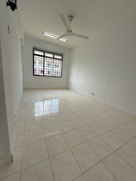 Apartment for Sale at Pangsapuri Megah Villa - Deeya Yusof - Interior - PropertyGuru.com.my