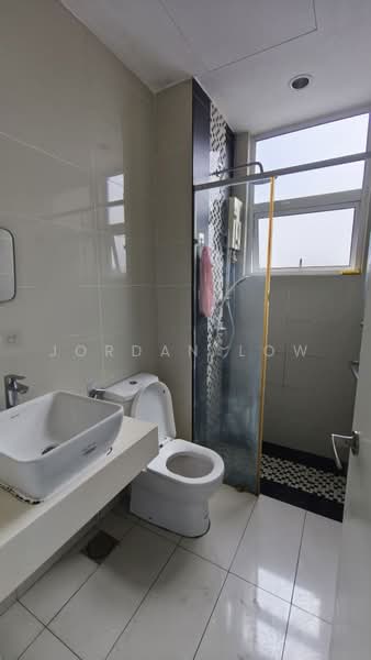 Service Residence for Rent at Skypod Residence - Jordan Low - Bathroom - PropertyGuru.com.my