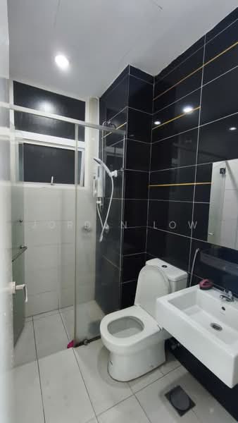 Service Residence for Rent at Skypod Residence - Jordan Low - Bathroom - PropertyGuru.com.my