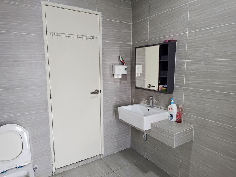 2-storey Terraced House for Rent in Sunsuria City (Dengkil) - Peter Tan - Bathroom - PropertyGuru.com.my
