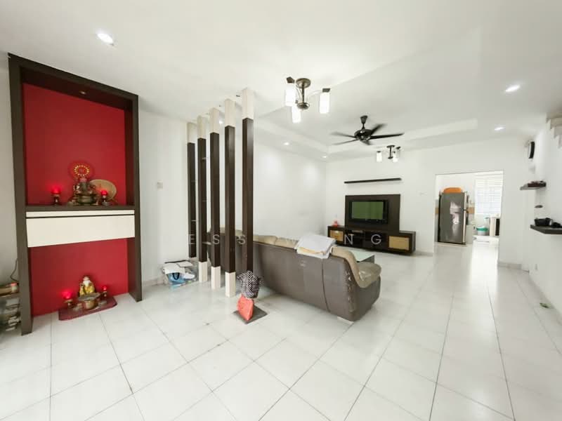 2-storey Terraced House for Sale in Taman Bestari Indah (Ulu Tiram) - Bess Wong - Living Room - PropertyGuru.com.my