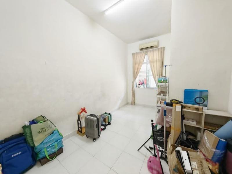 2-storey Terraced House for Sale in Taman Bestari Indah (Ulu Tiram) - Bess Wong - Interior - PropertyGuru.com.my