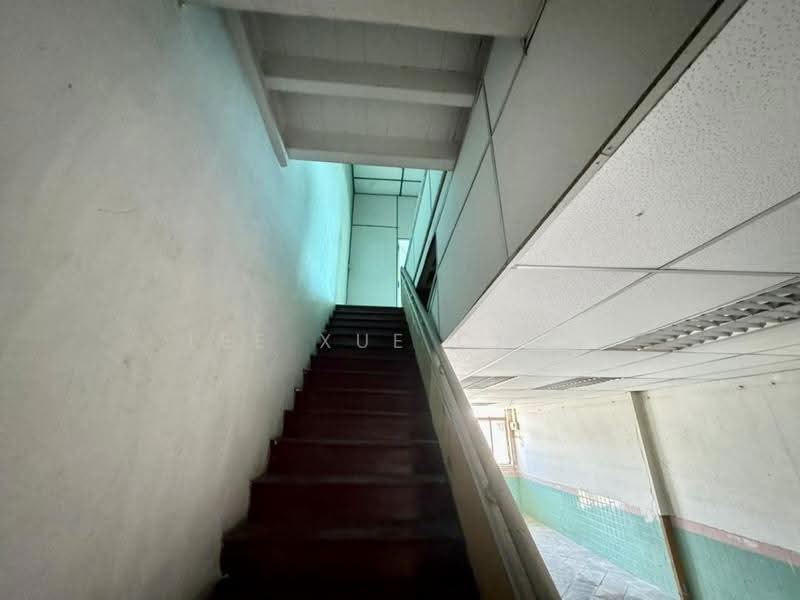 Kedai untuk Dijual di Jelutong (Penang) - Lee Xue Chen - Corridor - PropertyGuru.com.my
