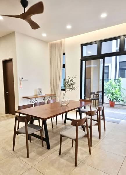 Rumah Berkembar untuk Dijual di Taman Nusa Sentral (Iskandar Puteri (Nusajaya)) - Wendy Tay - Dining Room - PropertyGuru.com.my