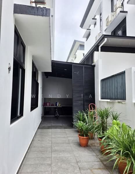Rumah Berkembar untuk Dijual di Taman Nusa Sentral (Iskandar Puteri (Nusajaya)) - Wendy Tay - PropertyGuru.com.my
