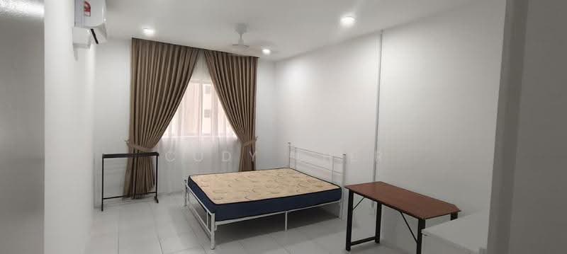 Kondominium untuk Disewa di Residensi Sateria - Cody Cher - Bedroom - PropertyGuru.com.my