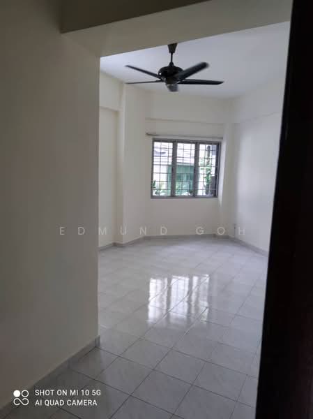 Condominium for Sale at Tiara Kelana - Edmund Goh - Living Room - PropertyGuru.com.my