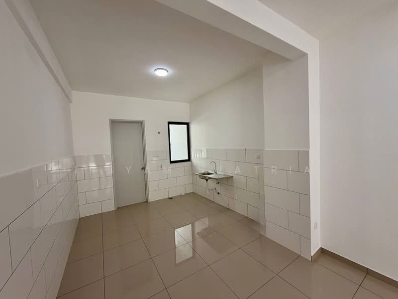 2-storey Terraced House for Rent in Hulu Langat (Selangor) - Irsyam Sjatria - Kitchen - PropertyGuru.com.my