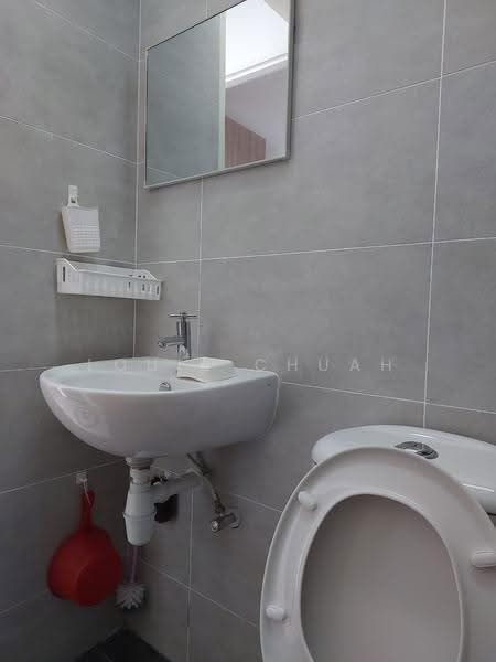 Condominium for Rent at QuayWest Residence - Louis Chuah - Bathroom - PropertyGuru.com.my