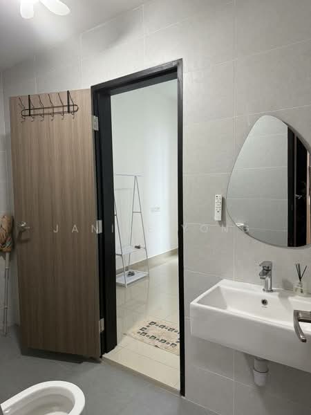 Kediaman Servis untuk Disewa di TRELLIS RESIDENCES - Janice Yong - Bathroom - PropertyGuru.com.my