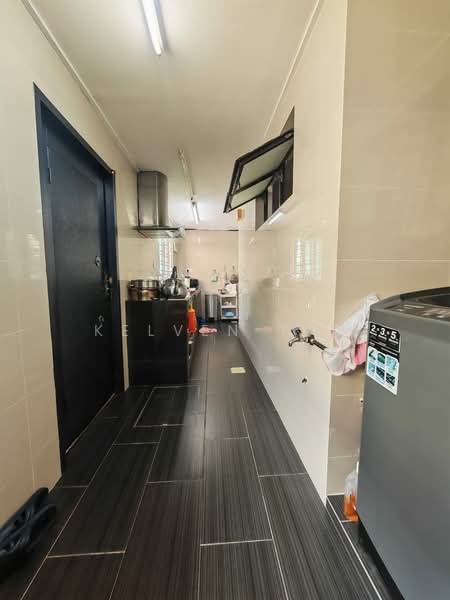 Rumah Teres untuk Dijual di Damansara Damai (Selangor) - Kelven Tan - Kitchen - PropertyGuru.com.my