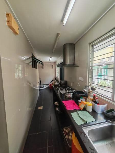 Rumah Teres untuk Dijual di Damansara Damai (Selangor) - Kelven Tan - Kitchen - PropertyGuru.com.my
