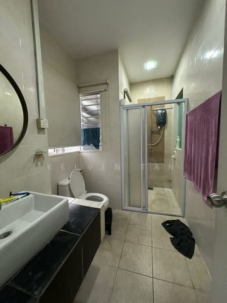 Semi-Detached House for Sale in Sutera Damansara (Damansara Damai) - Kelven Tan - Bathroom - PropertyGuru.com.my