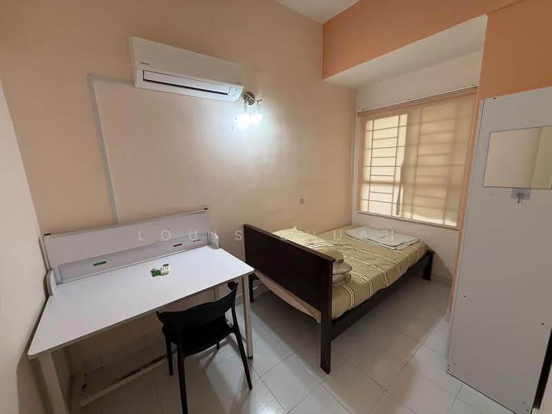 Pangsapuri untuk Disewa di University Place (Plaza Ivory) - Louis Chuah - Bedroom - PropertyGuru.com.my