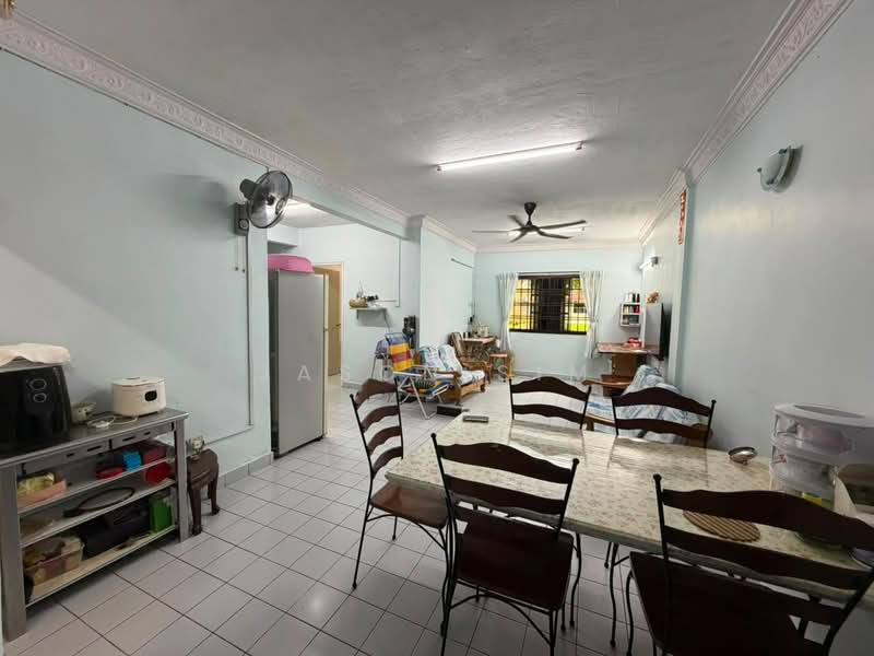 Flat for Sale at Rumah Pangsa Permas Jaya - Jason Sim - Living Room - PropertyGuru.com.my