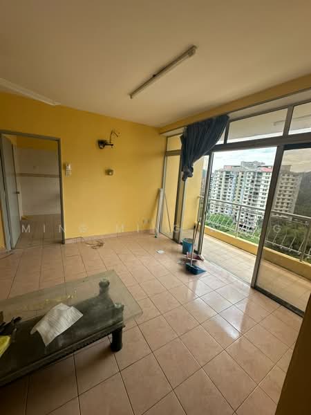 Kondominium untuk Dijual di Venice Hill - Ming Ming Wong - Living Room - PropertyGuru.com.my