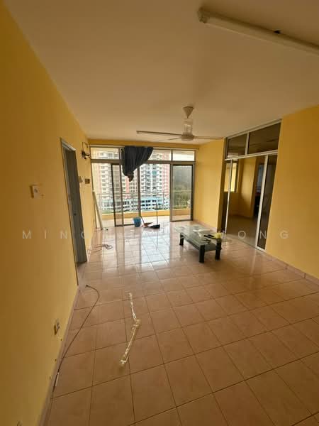 Kondominium untuk Dijual di Venice Hill - Ming Ming Wong - Living Room - PropertyGuru.com.my