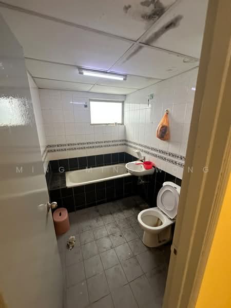 Kondominium untuk Dijual di Venice Hill - Ming Ming Wong - Bathroom - PropertyGuru.com.my
