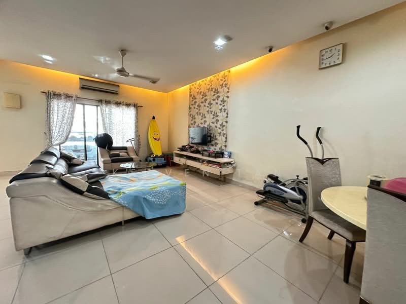 Rumah Teres untuk Dijual di Damansara Damai (Selangor) - Kelven Tan - Living Room - PropertyGuru.com.my