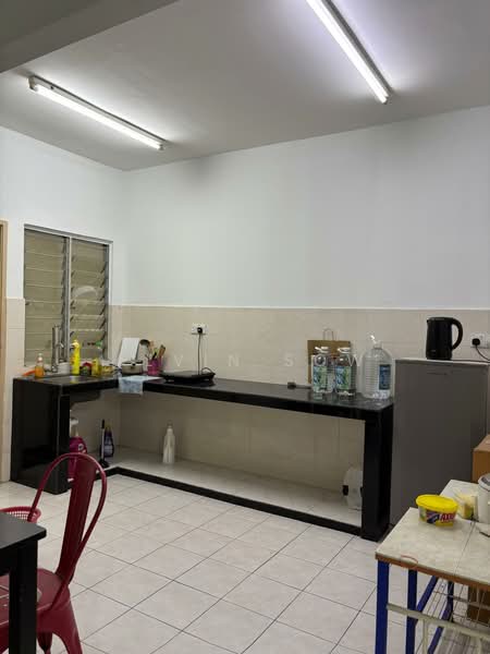 Kondominium untuk Disewa di Platinum Hill PV 3 - Alvin Sow - Kitchen - PropertyGuru.com.my