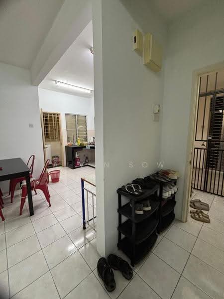 Kondominium untuk Disewa di Platinum Hill PV 3 - Alvin Sow - Kitchen - PropertyGuru.com.my