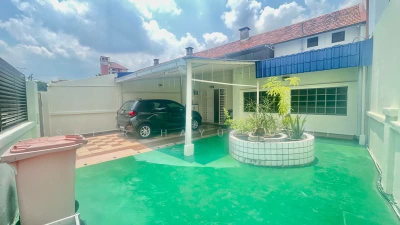 2-storey Terraced House for Sale in Bukit Gasing (Petaling Jaya) - Sri Rohayu Yusof - Exterior - PropertyGuru.com.my