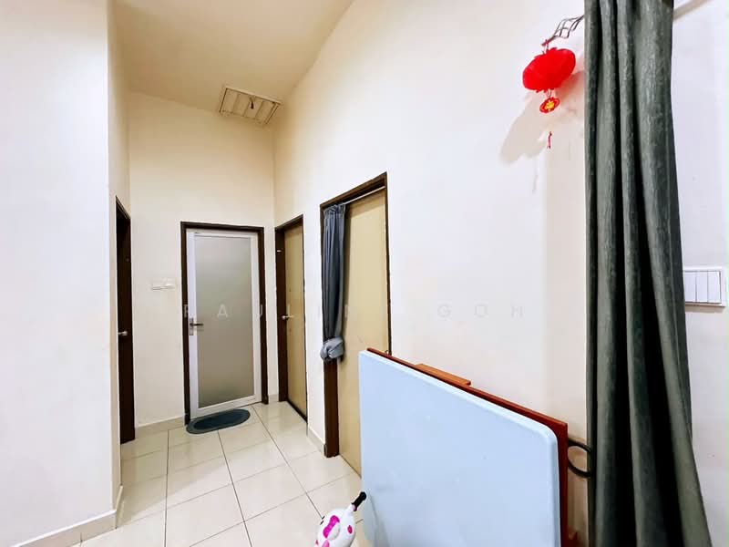 Rumah Teres 1-Tingkat untuk Dijual di Taman Pulai Hijauan (Skudai) - Pauline Goh - Corridor - PropertyGuru.com.my