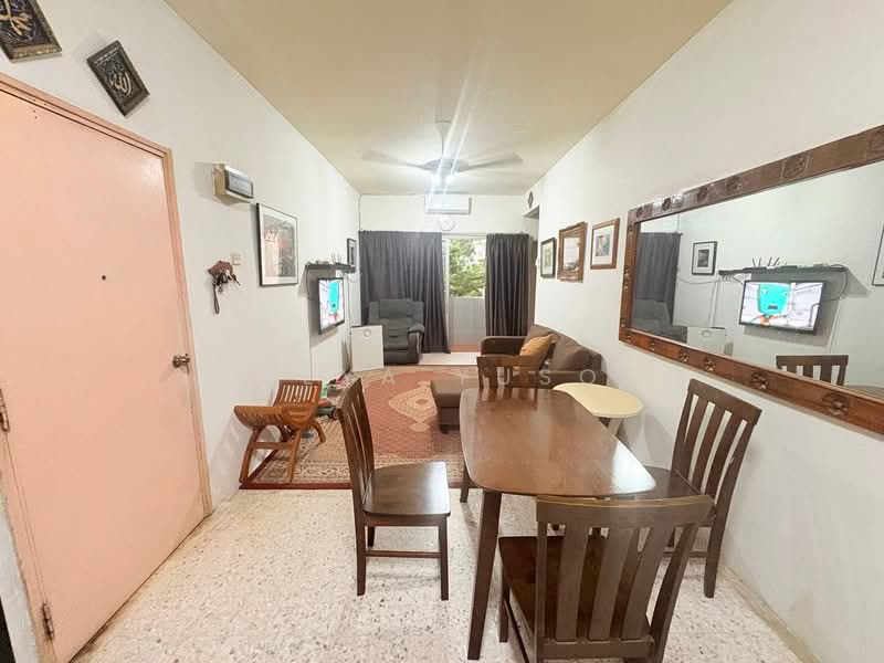 Pangsapuri untuk Dijual di Sri Melor (Mulberry Court) - Deeya Yusof - Living Room - PropertyGuru.com.my