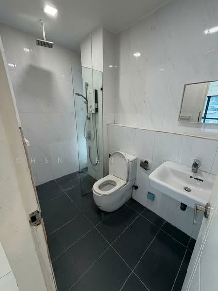 Kediaman Servis untuk Disewa di Reizz Residence - CHEN SENG KONG - Bathroom - PropertyGuru.com.my