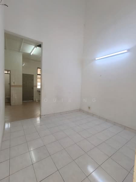 1-storey Terraced House for Sale in Taman Molek (Johor Bahru) - Louis Ng - Interior - PropertyGuru.com.my